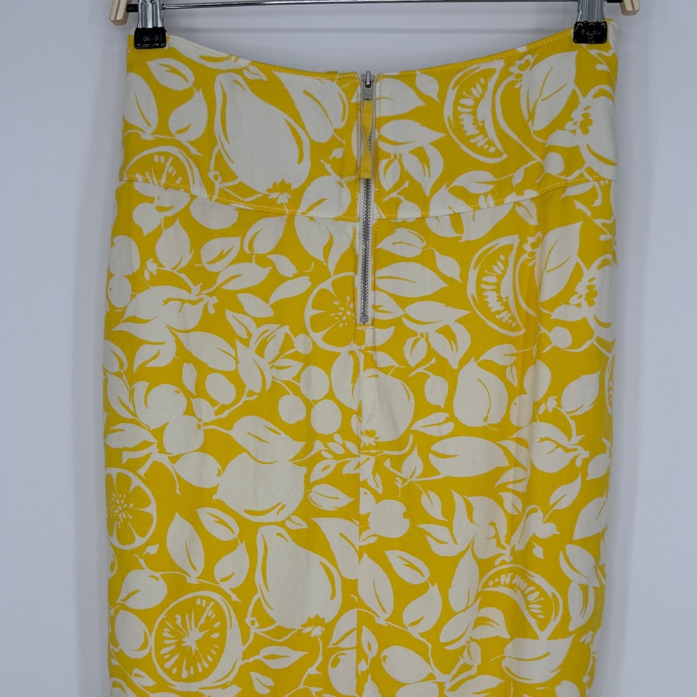 Anthropologie 44 of 52 Conversations Yellow Fruit Print Skirt Size 6 Tropical - Picture 8 of 12